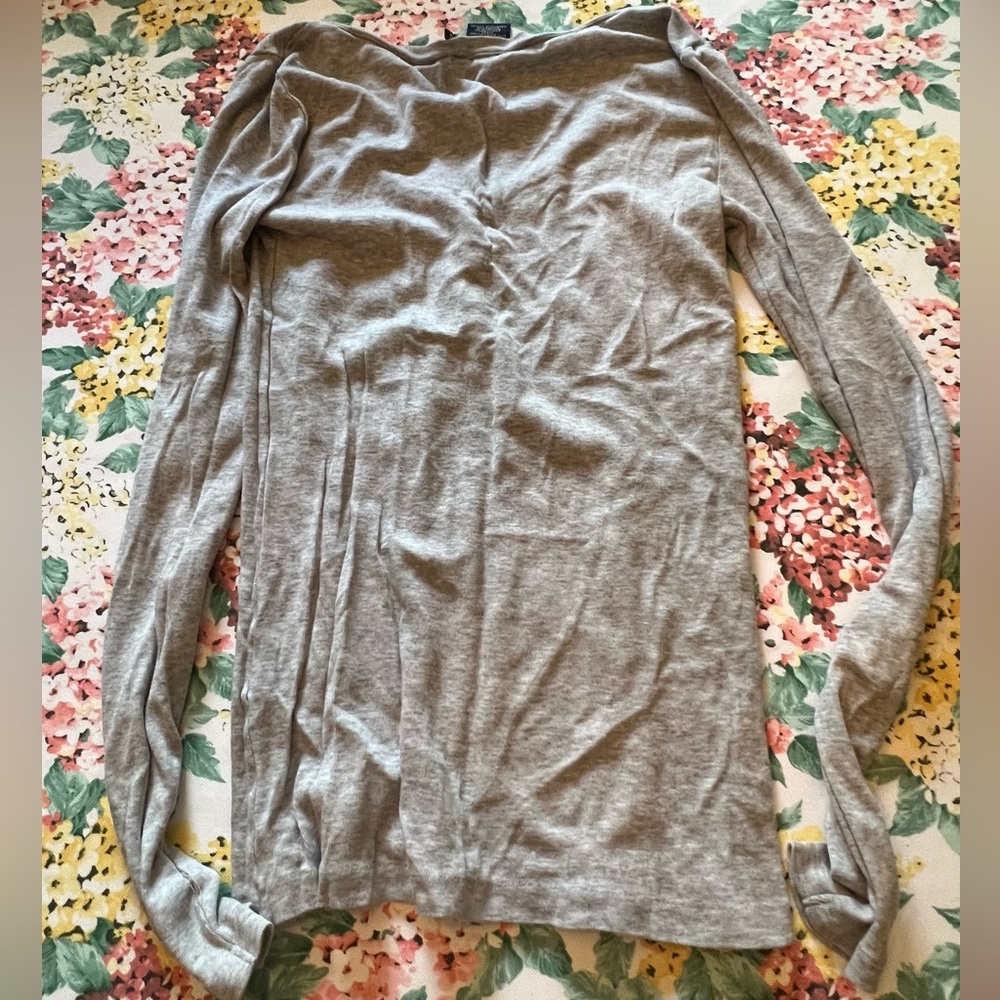 Ralph Lauren V-Neck Gray Cotton Long Sleeve Tee - Picture 2 of 4